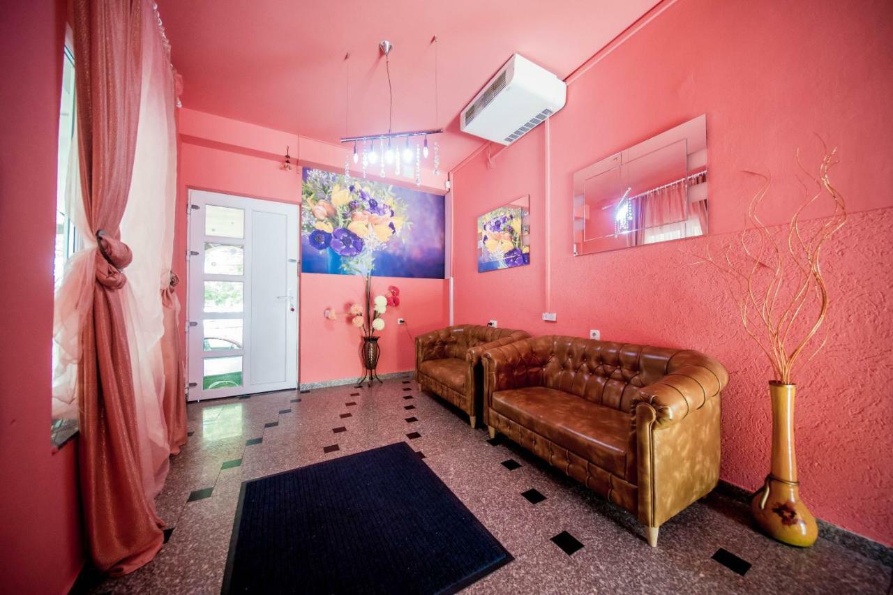 Hotel Darosy Arad Kültér fotó